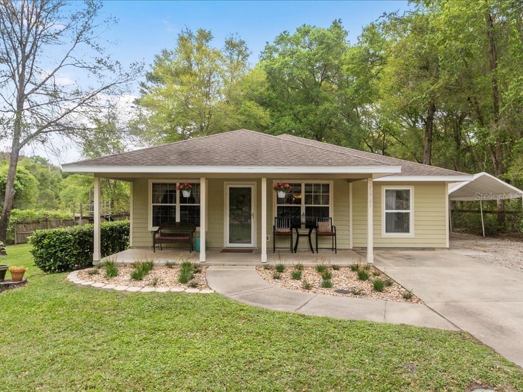 25921 Eufaula Way, Sorrento, FL 32776