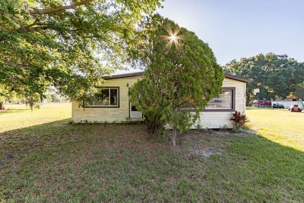 130 Villa City Rd., Groveland, FL 34736