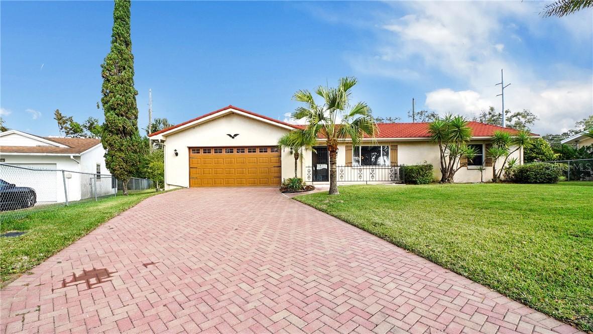 1861 Hamlin Ct., Mount Dora, FL 32757
