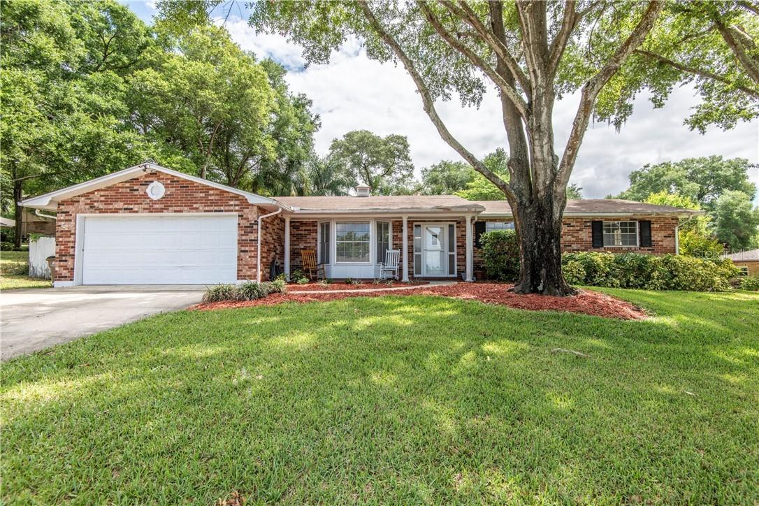 2493 Country Club Rd., Eustis, FL 32726