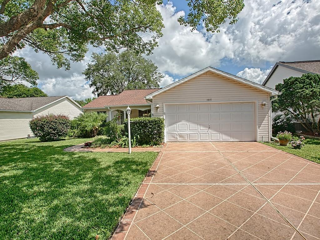 1017 Del Mar Dr., The Villages, FL 32159
