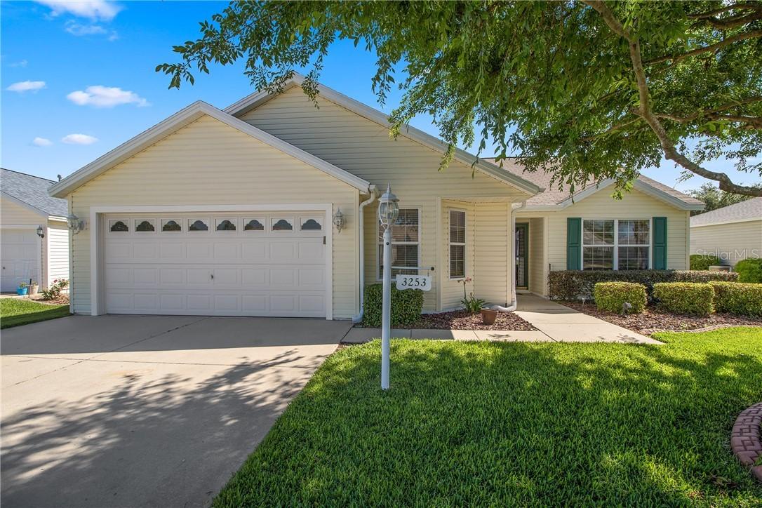 3253 Richmond Dr., The Villages, FL 32162