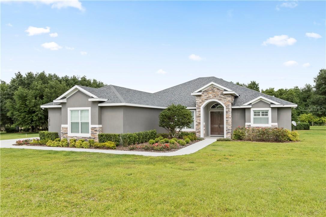 18203 Great Blue Heron Dr., Groveland, FL 34736