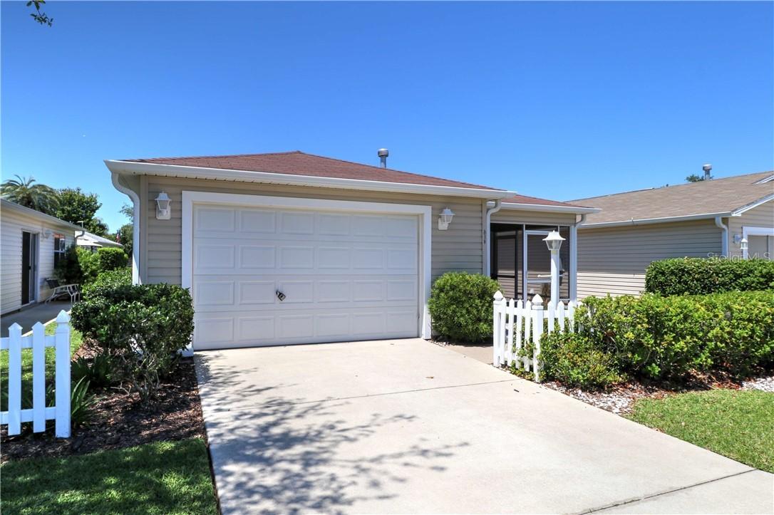 818 Eaglemont Ave., The Villages, FL 32162