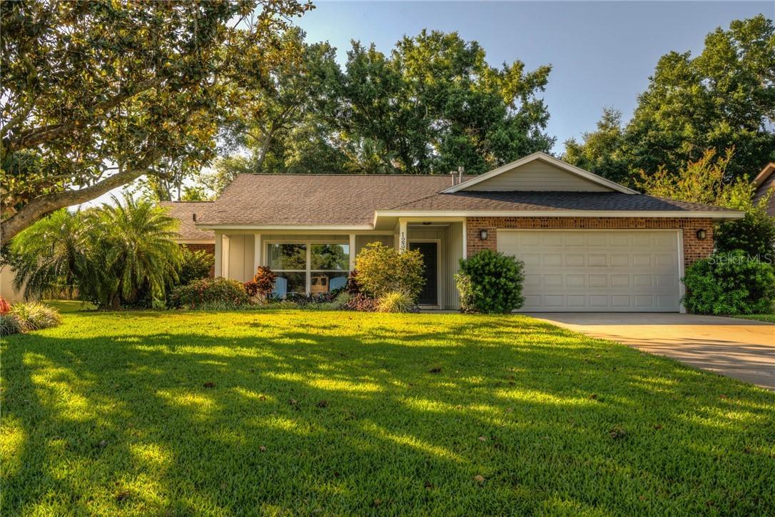 1233 Overlook Rd., Eustis, FL 32726