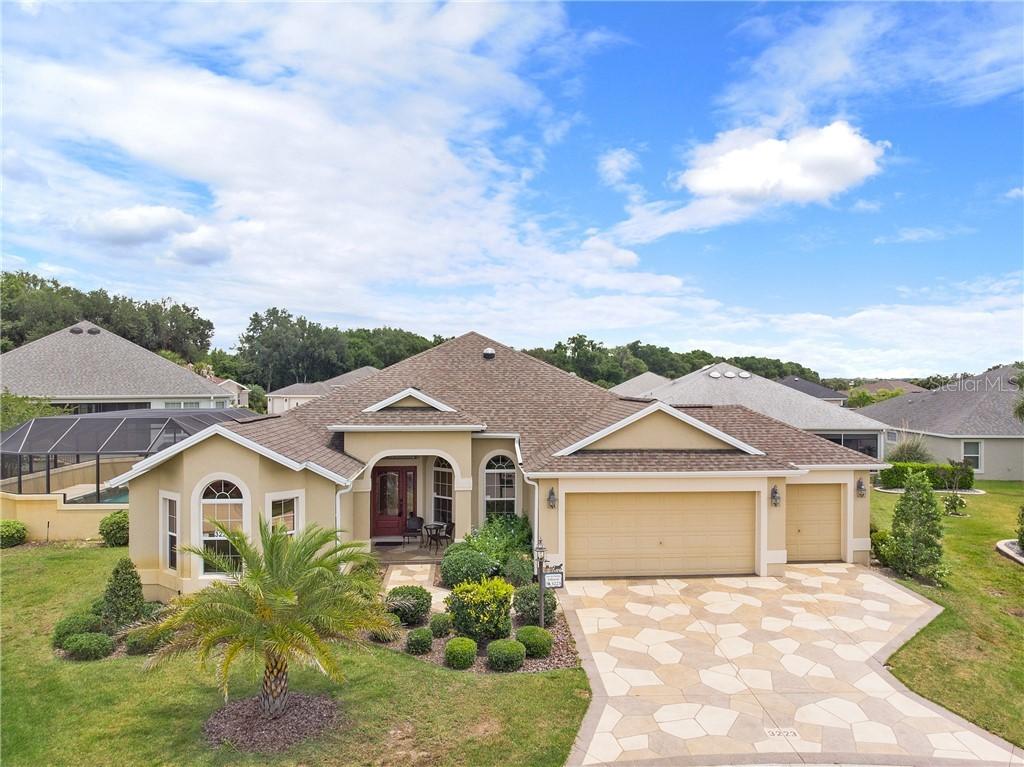 3223 Kasper Ct., The Villages, FL 32163