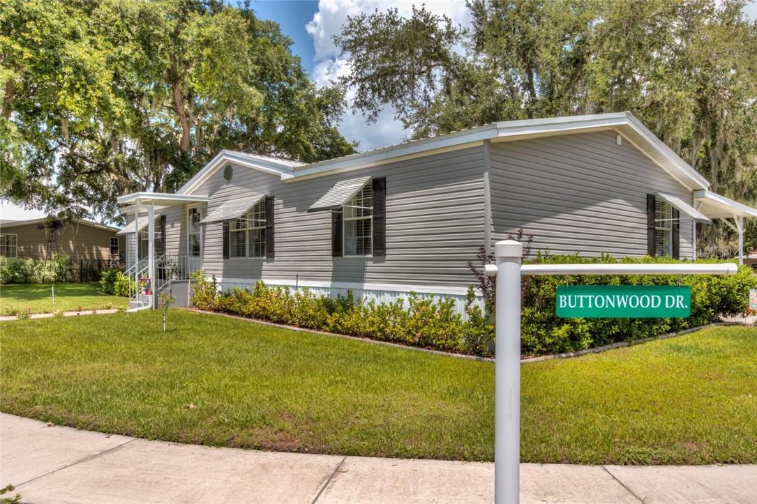 25121 Buttonwood Dr., Astatula, FL 34705