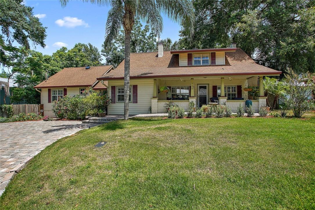 735 Shirley Ave., Mount Dora, FL 32757