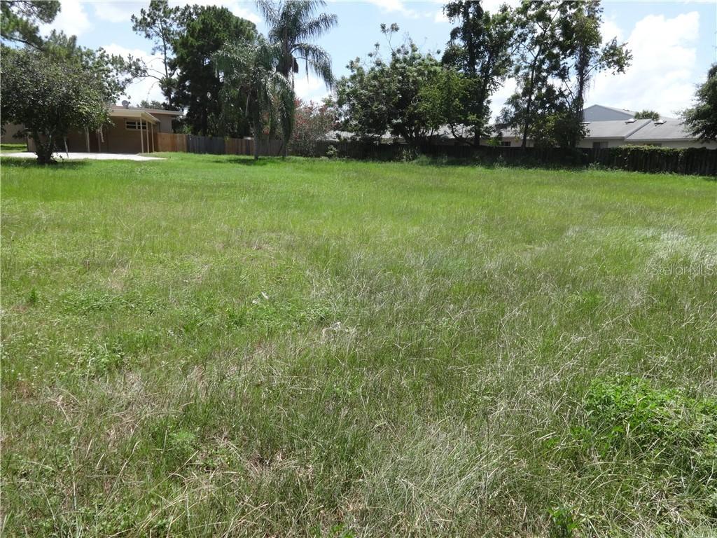Dora Ave., Tavares, FL 32778