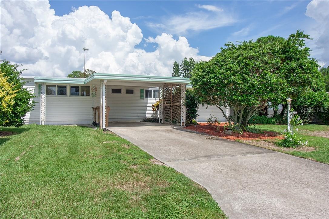 31702 Clayton St., Tavares, FL 32778