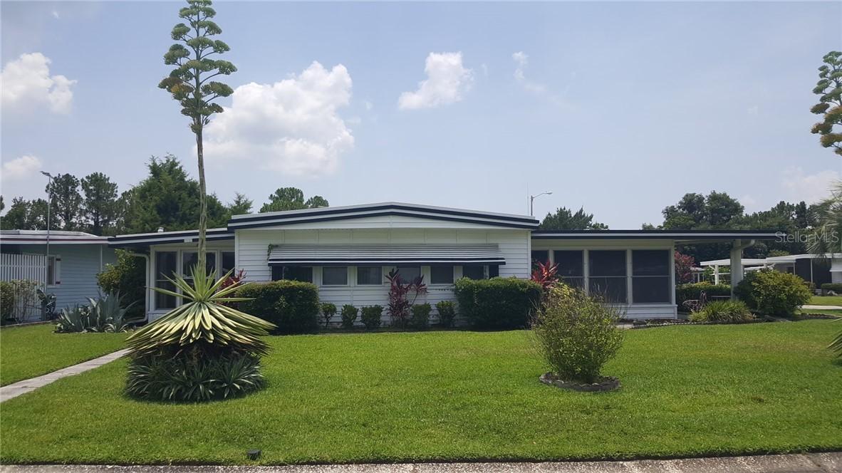 714 Landry Ln., Tavares, FL 32778