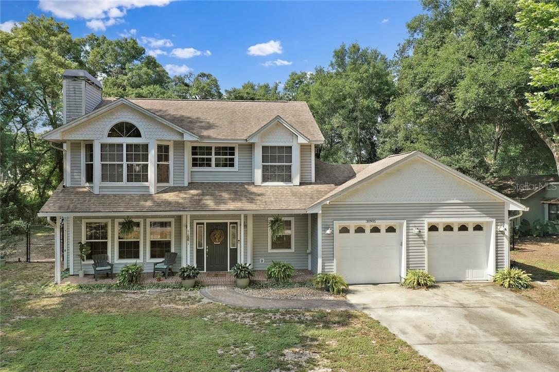 30905 Lochmore Cir., Sorrento, FL 32776