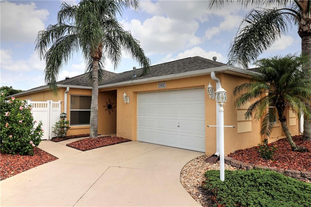 889 Winchester Ct., The Villages, FL 32162