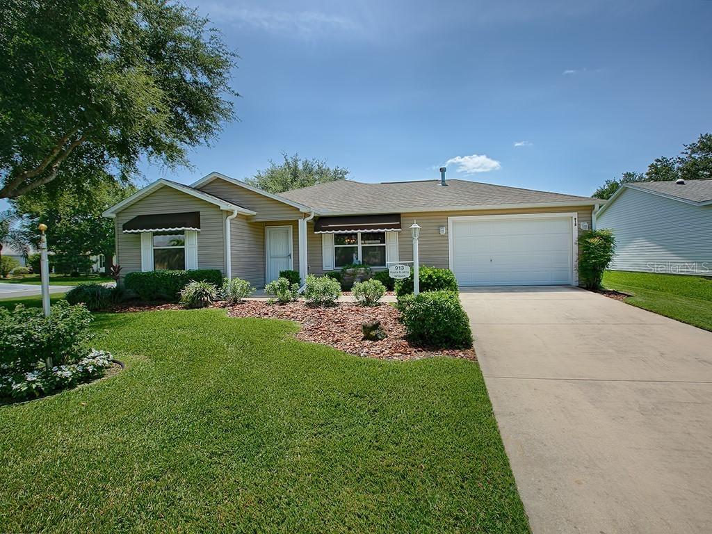 913 Cambridge Ct., The Villages, FL 32162