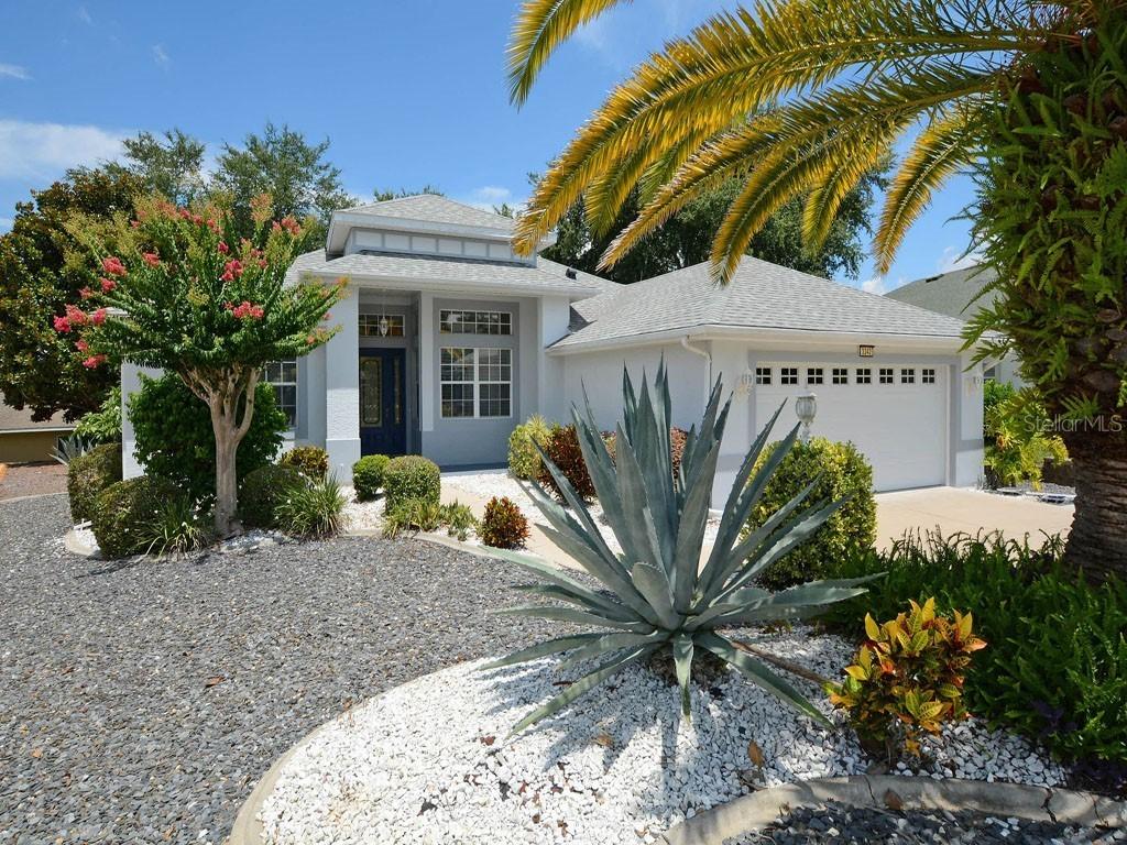 3242 Bahama Cir., Tavares, FL 32778