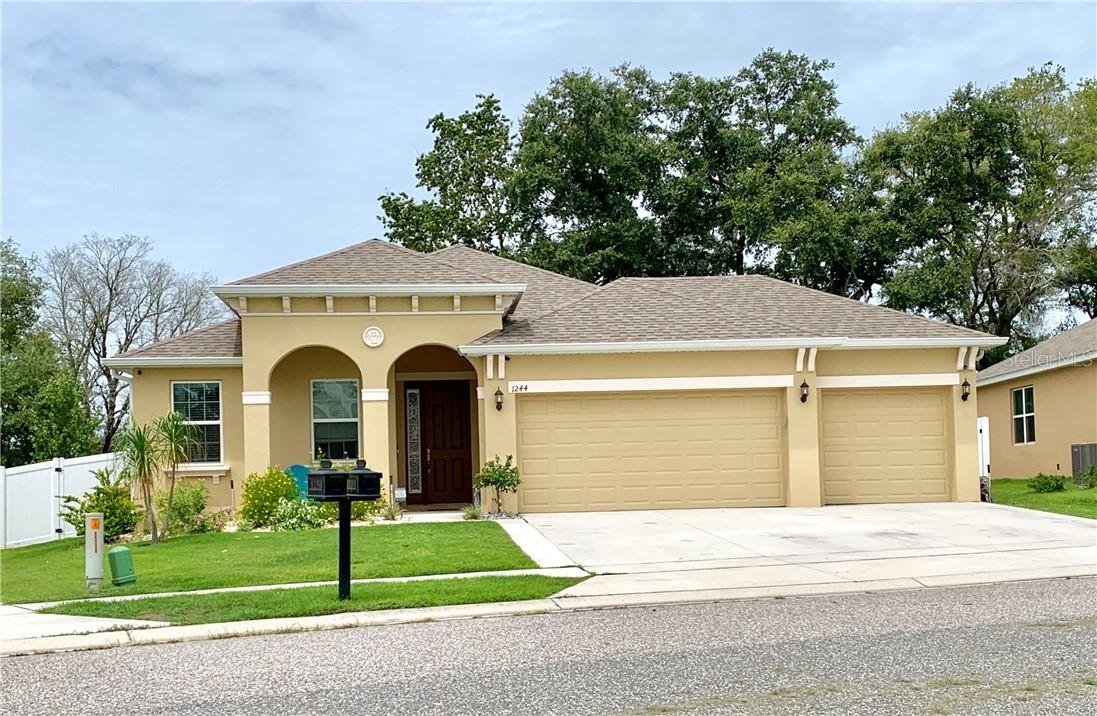 1244 Merion Dr., Mount Dora, FL 32757
