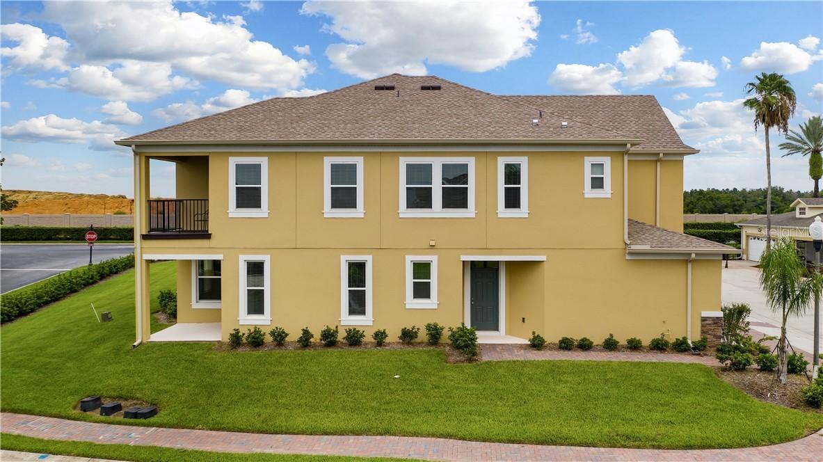 17242 Chateau Pine Way, Clermont, FL 34711