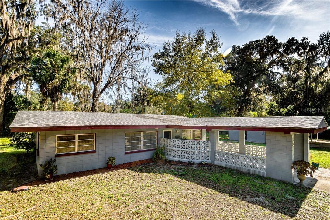 2575 Cr 422, Lake Panasoffkee, FL 33538