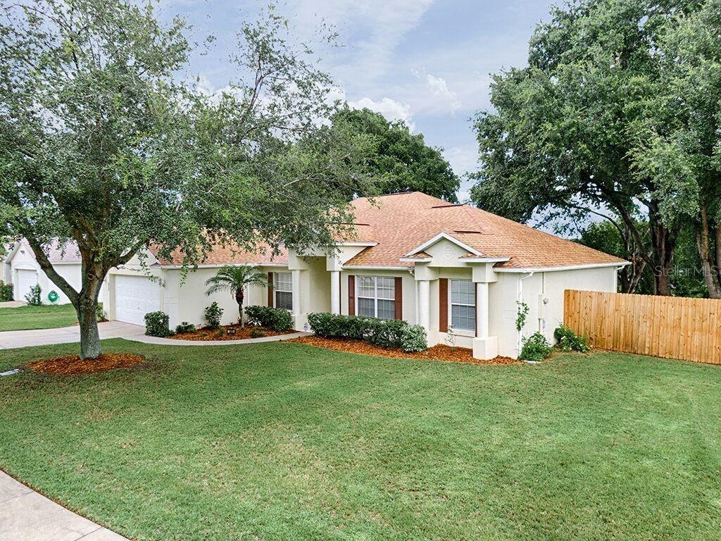 145 Gentle Breeze Dr., Minneola, FL 34715