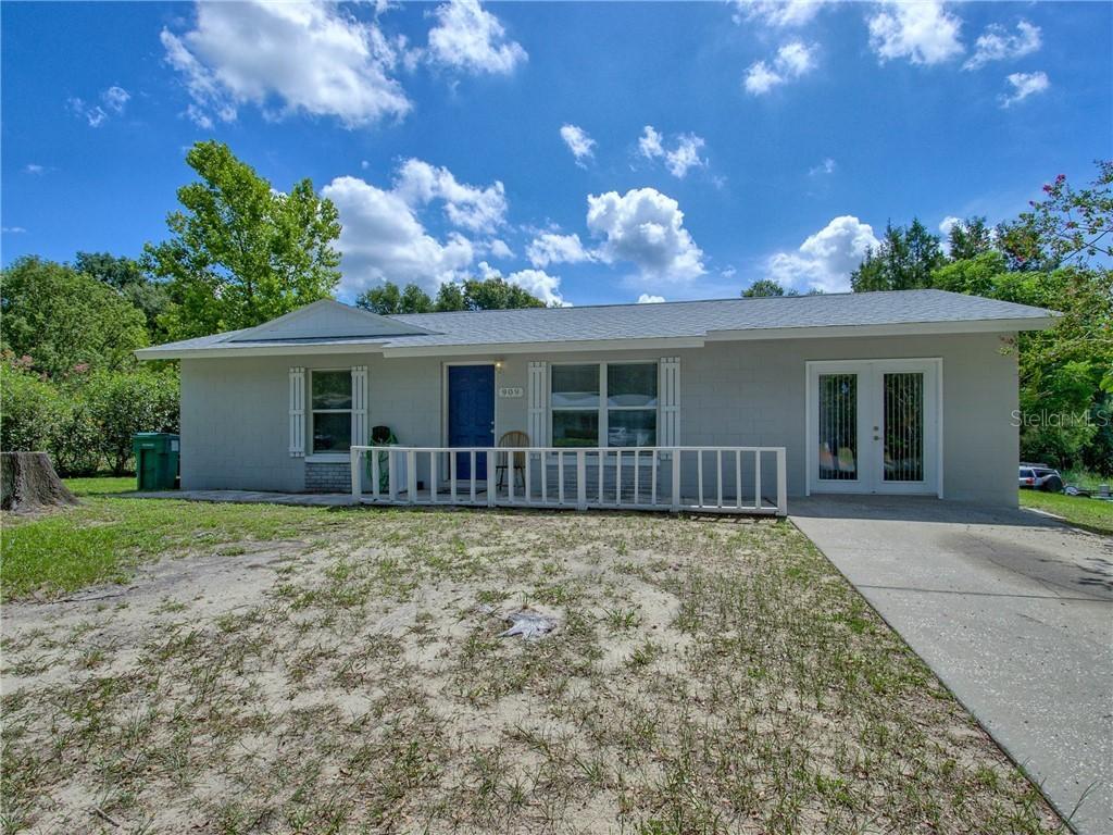 909 Mimosa Way, Lady Lake, FL 32159