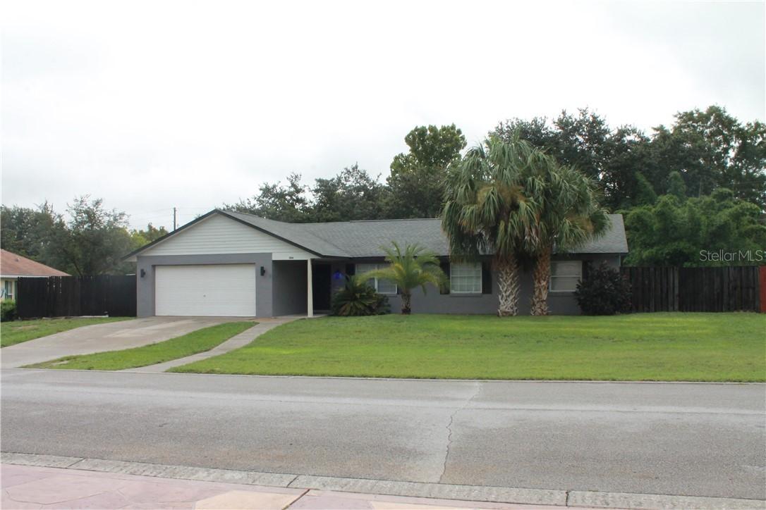 316 Cherry Tree St., Eustis, FL 32726