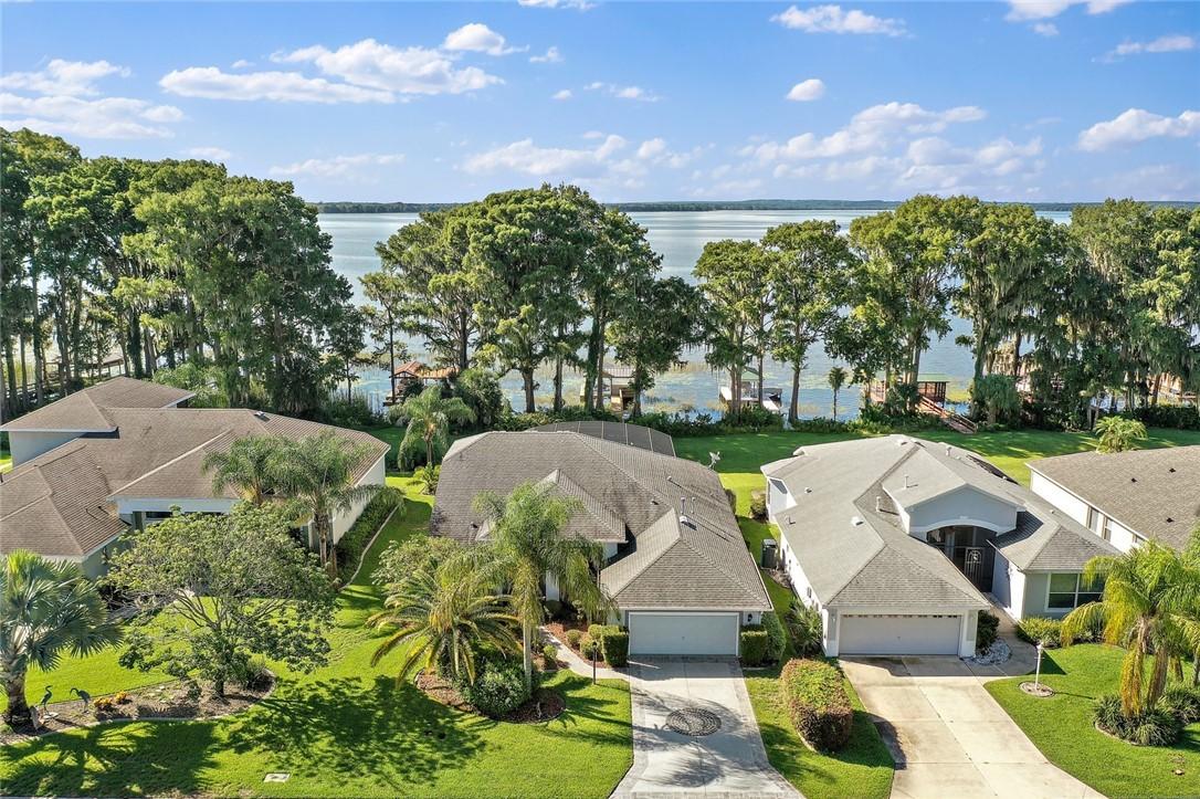 5571 Bounty Circle Cir., Tavares, FL 32778