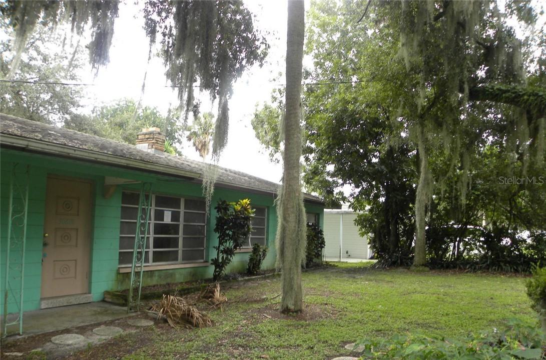 30818 Cherokee Ave., Leesburg, FL 34748