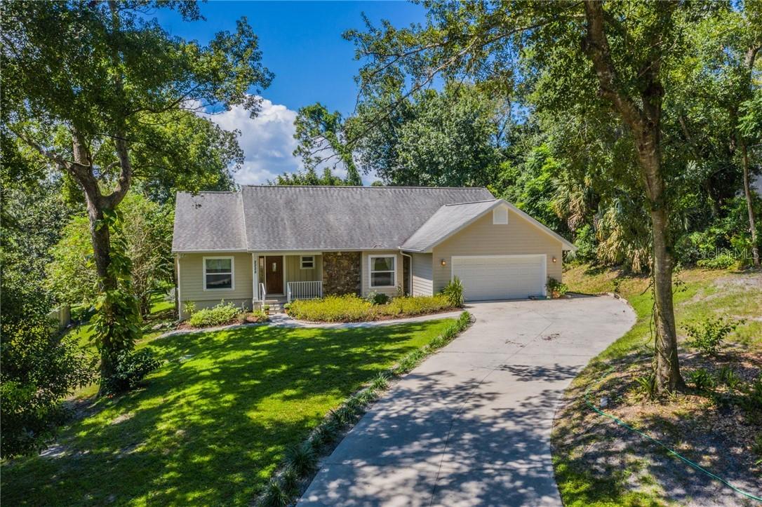 2228 Dogwood Cir., Mount Dora, FL 32757