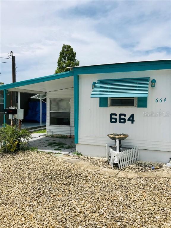 664 Marina Ln., Tavares, FL 32778