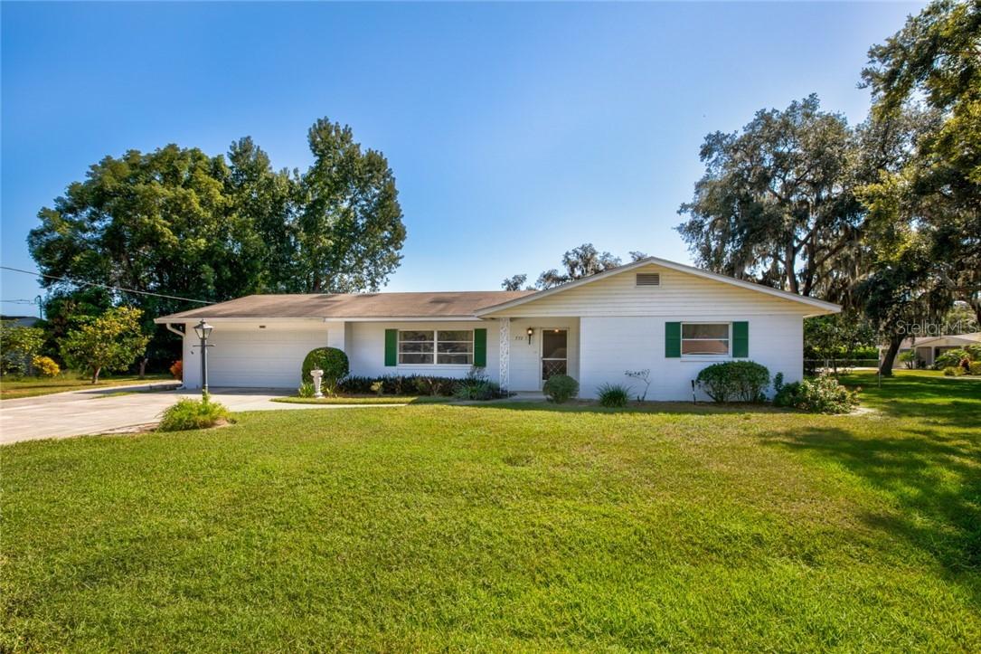 370 W Oak Hill Rd., Mount Dora, FL 32757