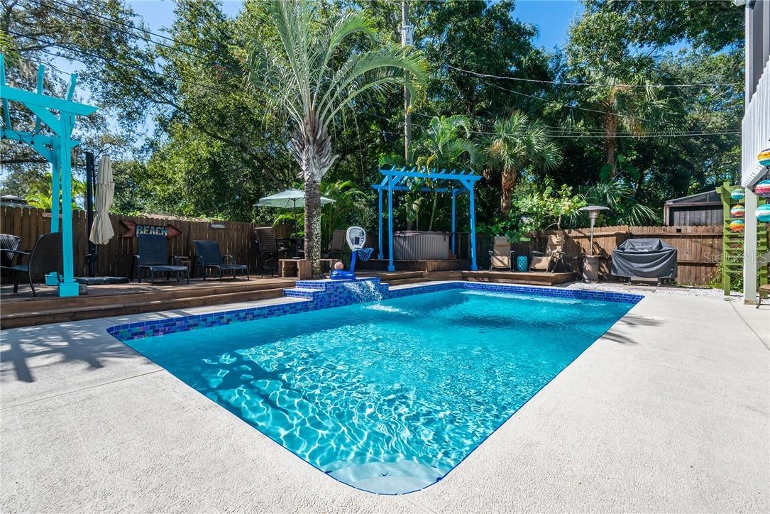 339 Ontario Ave., Crystal Beach, FL 34681