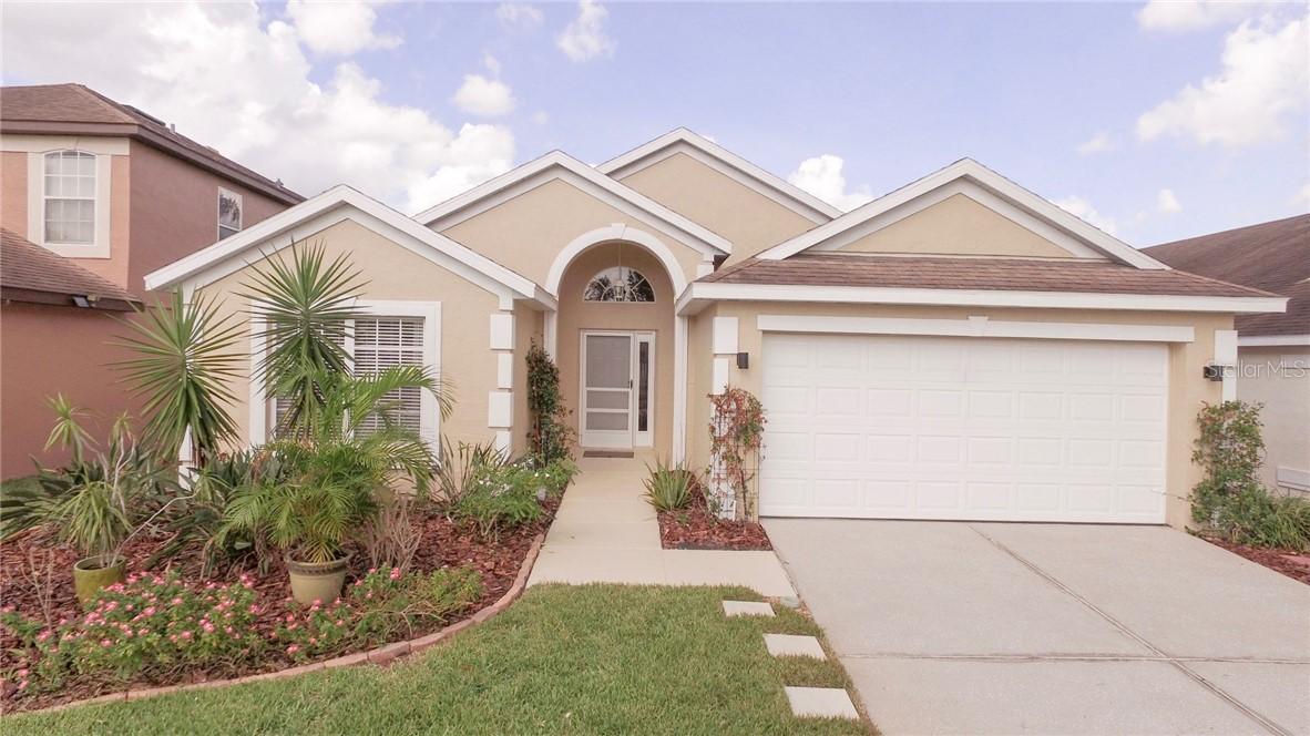 423 Troon Cir., Davenport, FL 33897