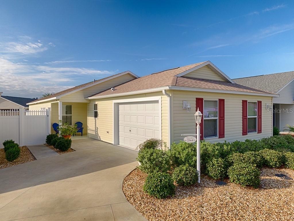 2564 Alcade Pl., The Villages, FL 32163