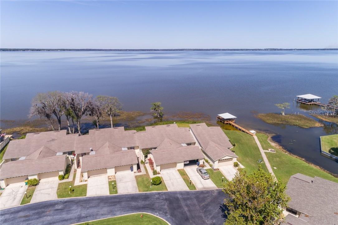 2233 Cypress Ct., Tavares, FL 32778