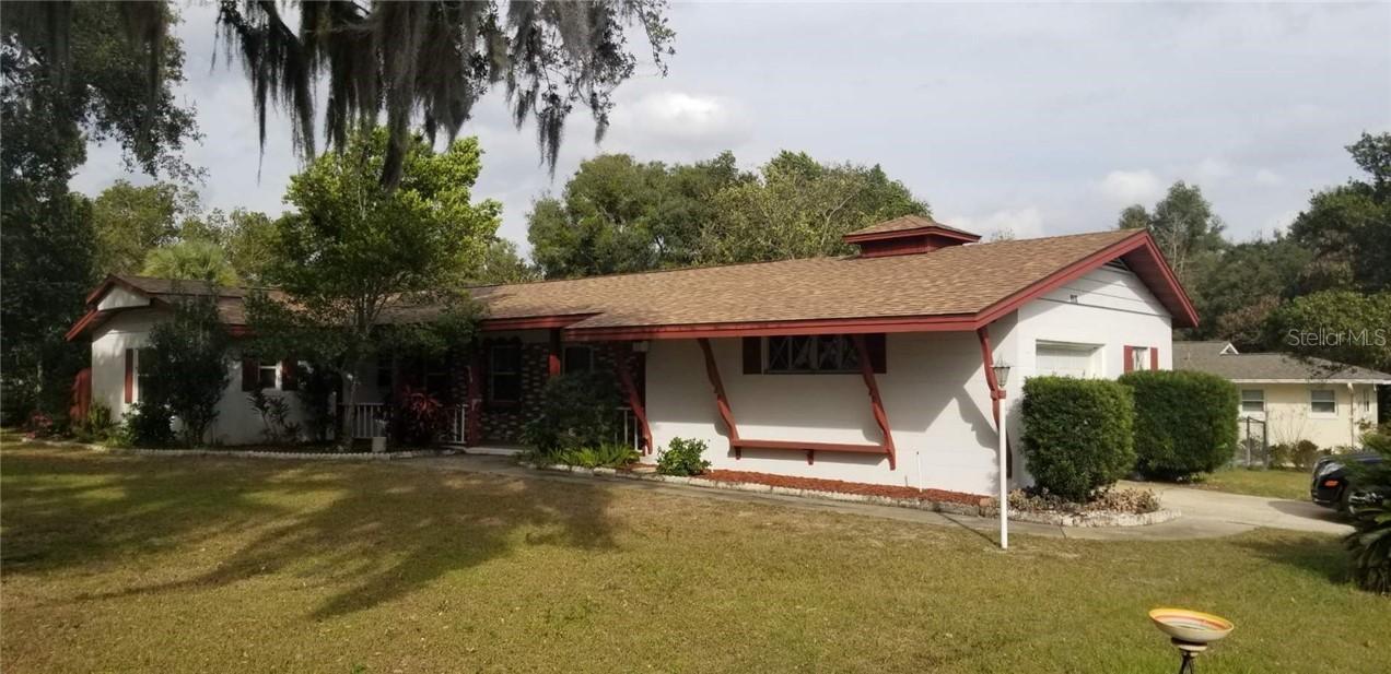 1391 E Crooked Lake Dr., Eustis, FL 32726
