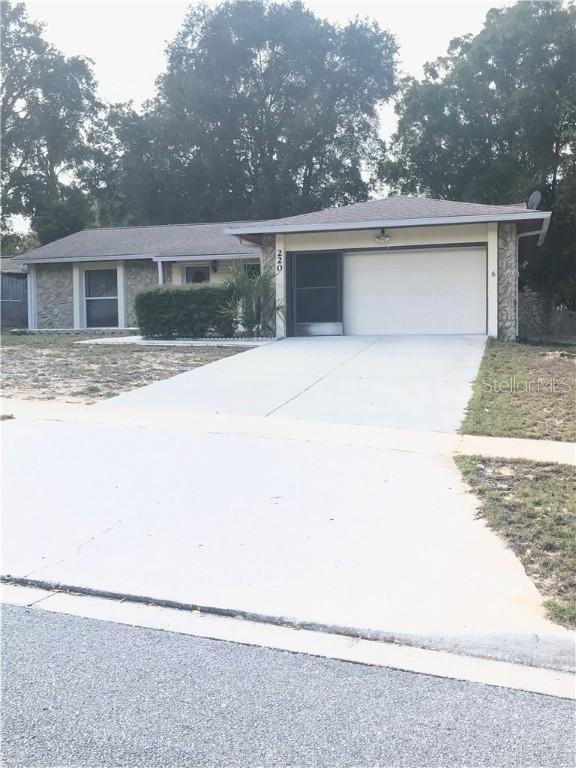 220 N Disston Ave., Clermont, FL 34711