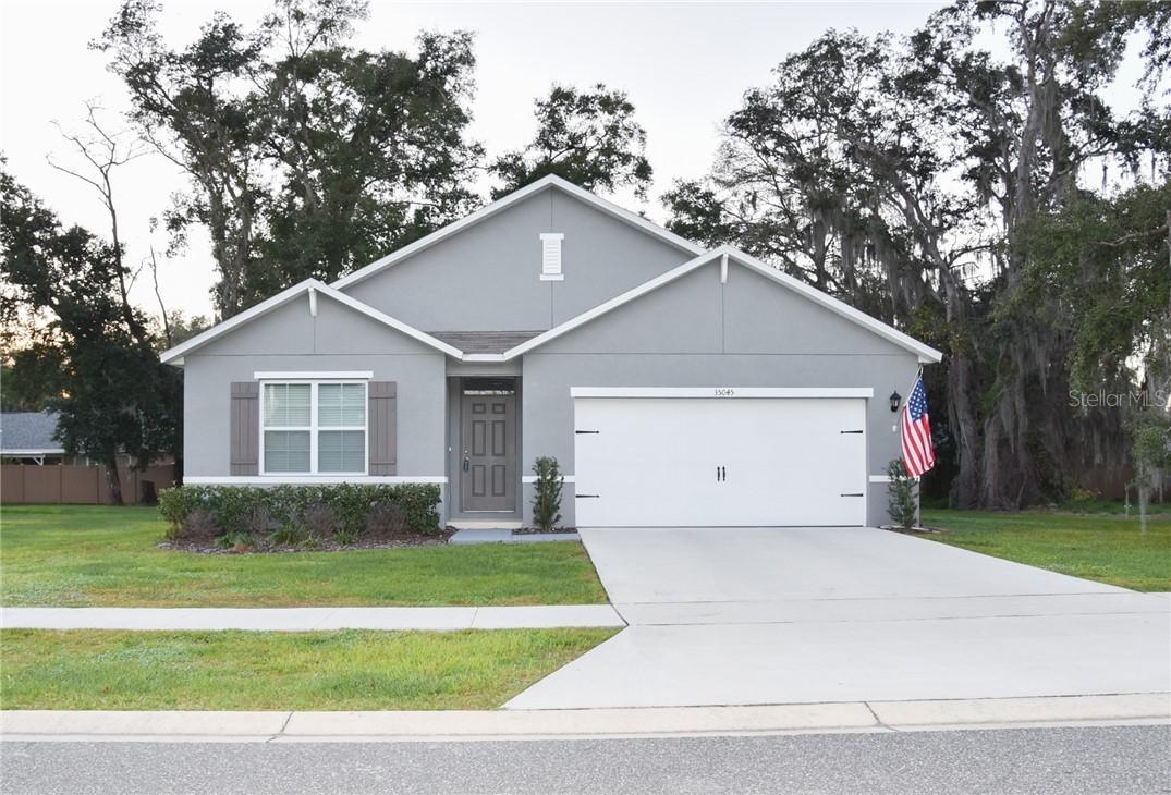 35045 Sweet Leaf Ln., Leesburg, FL 34788