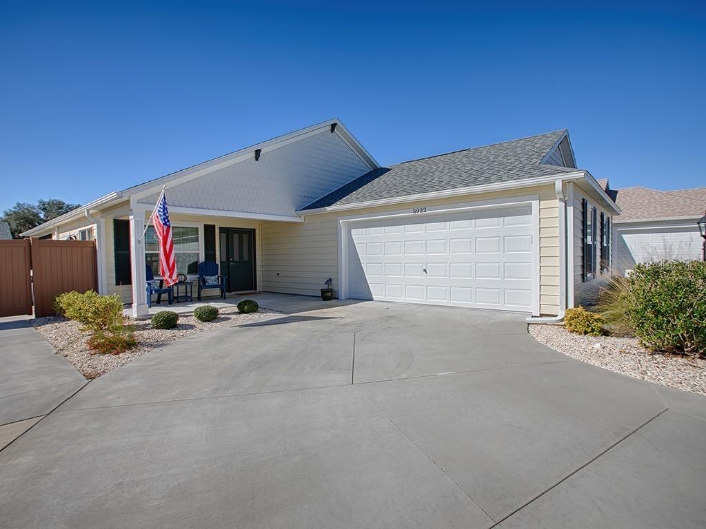 5922 Whitten Ter., The Villages, FL 32163