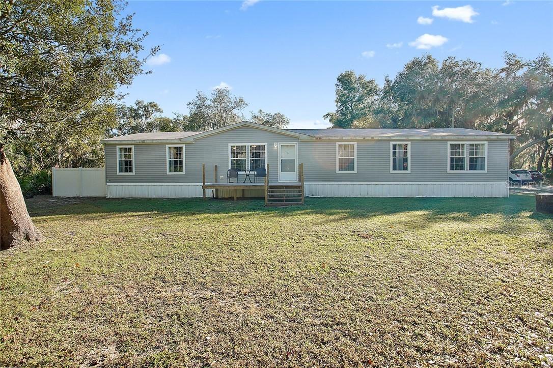 40242 County Road 452, Eustis, FL 32726