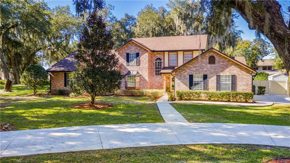 720 S Main Ave., Minneola, FL 34715