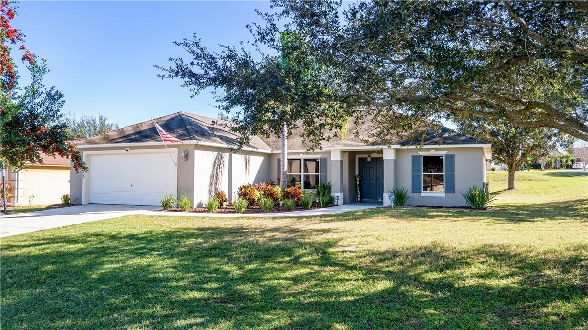 10435 Vista Pines Loop, Clermont, FL 34711