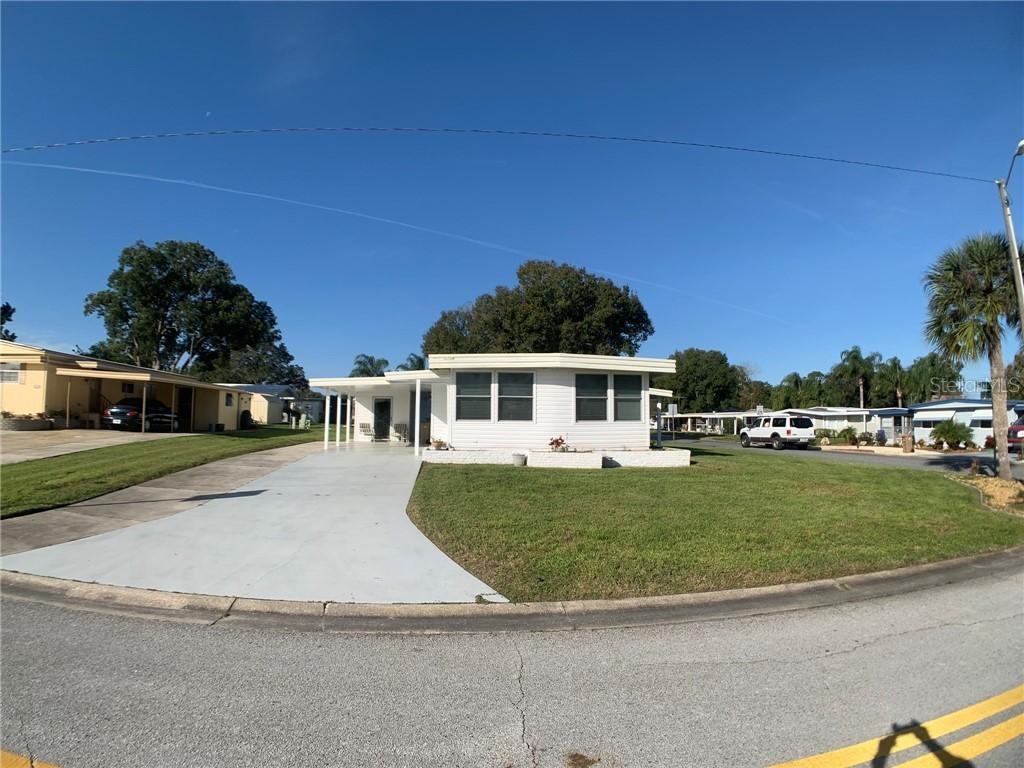 31709 New Indiana Ave., Tavares, FL 32778