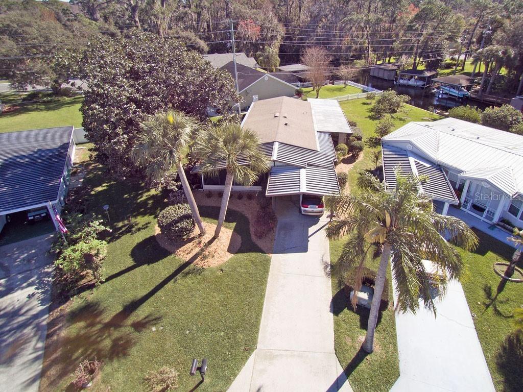 854 Patriot Pl., Tavares, FL 32778