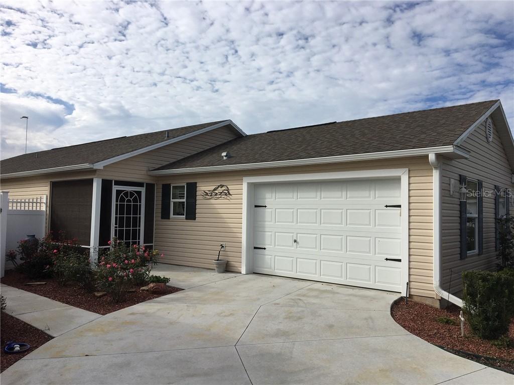 864 Sapphire Pl., The Villages, FL 32163