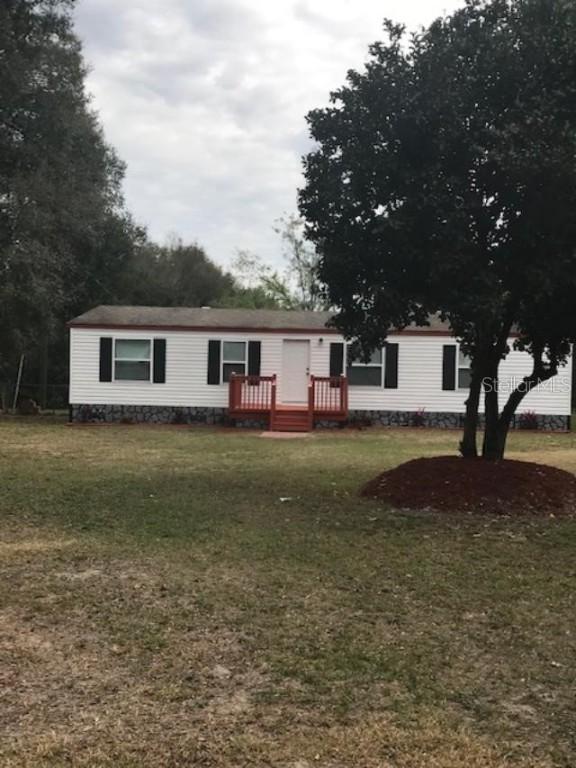 463 Sunshine Ave., Lady Lake, FL 32159