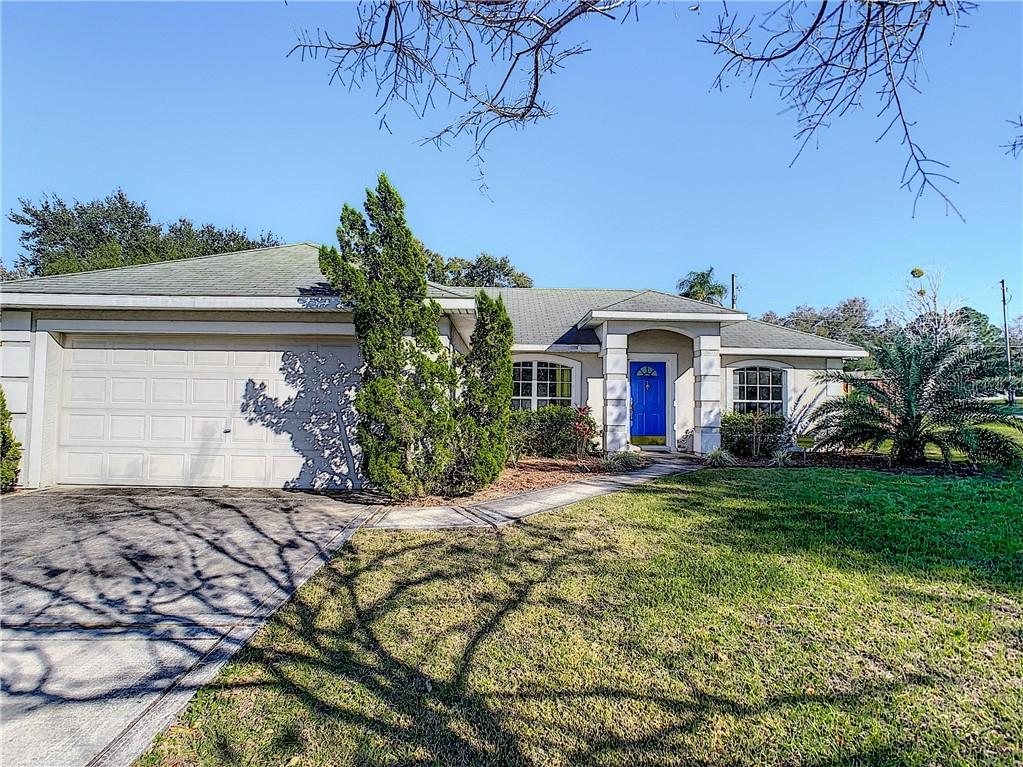 310 Cherry Tree St., Eustis, FL 32726