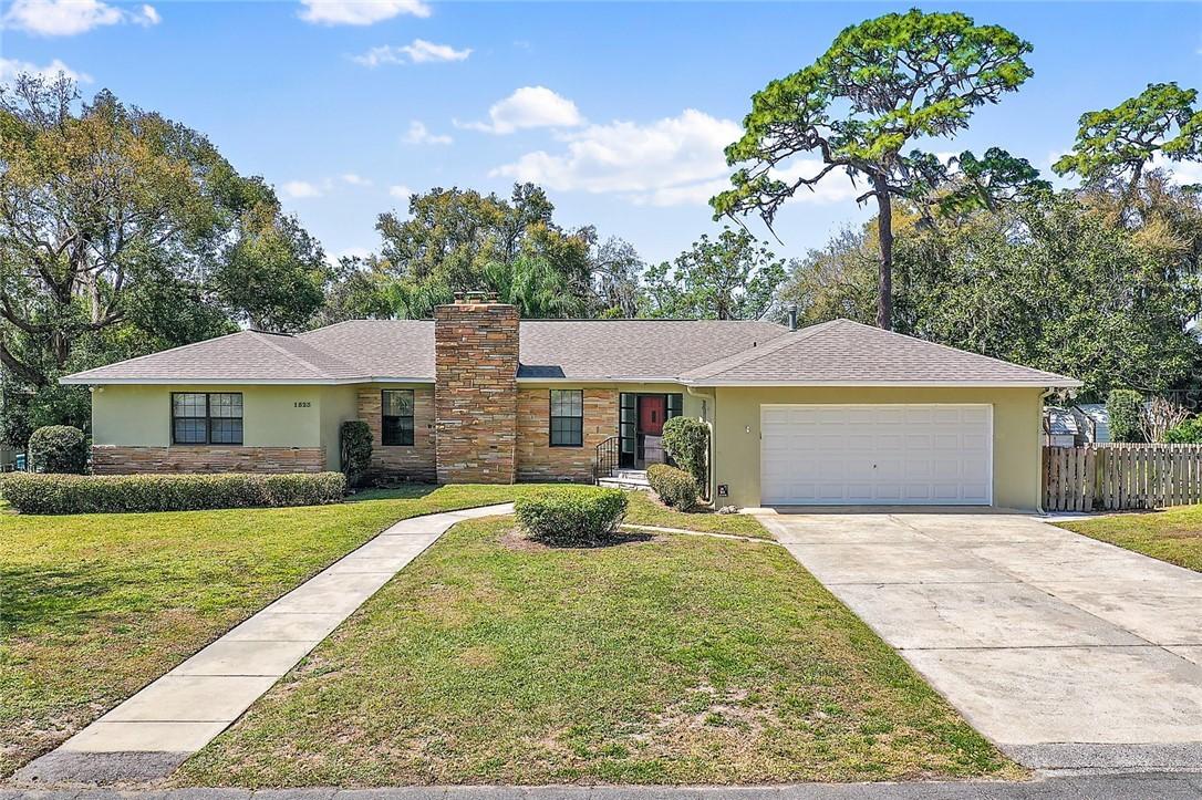 1523 Overlook Dr., Mount Dora, FL 32757