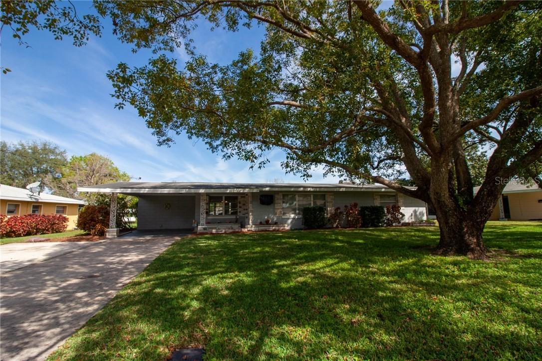 [Address Hidden by Seller], Tavares, FL 32778