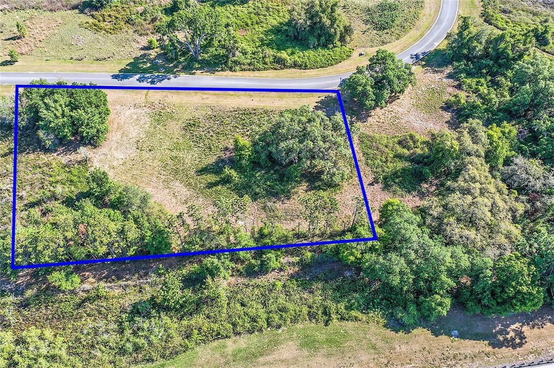 458 Long And Winding Rd., Groveland, FL 34737