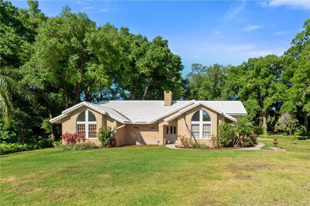 7273 Chesterhill Cir., Mount Dora, FL 32757